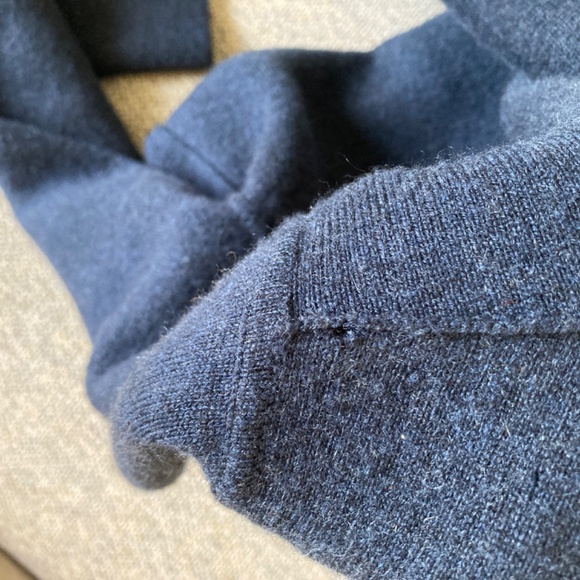 Akris 100% Cashmere Crew Neck Sweater in blue - Picture 13 of 15